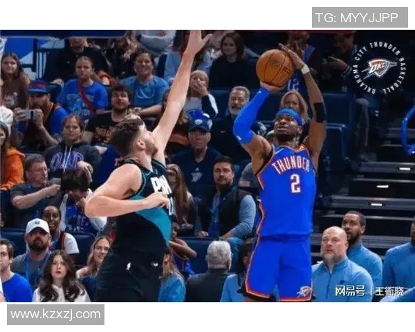 是个好防!布威突破造成乐福犯规 开拓者挑战成功拿回球权 是个好防!布威突破造成乐福犯规 开拓者挑战成功拿回球权